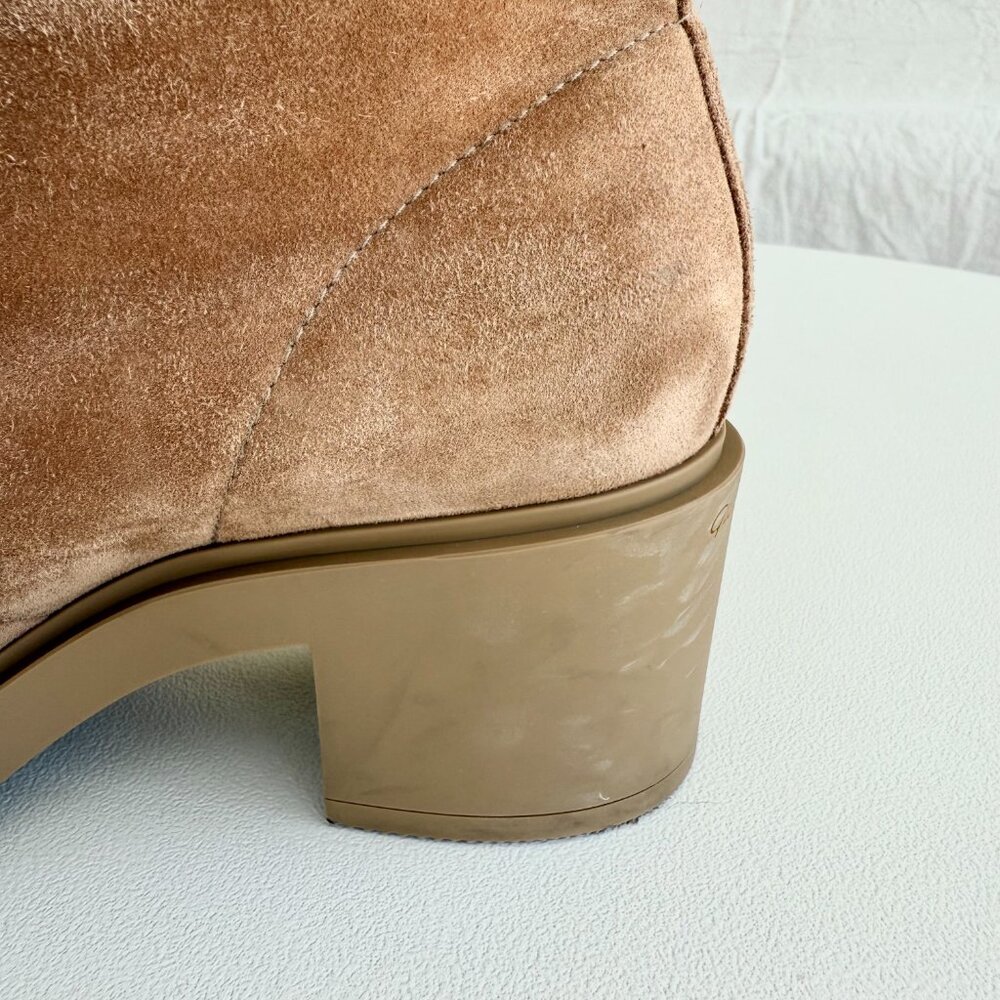 Gianvito Rossi Foster Lace-Up Combat Boots in Camel Suede - Picture 14 of 16